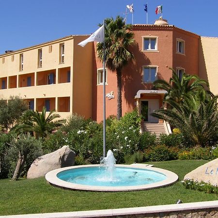 Le Nereidi Hotel & Residence Con Piscina-Tennis-Fitness-Parcheggio Coperto-Sala Conferenze Ла Мадалена Екстериор снимка