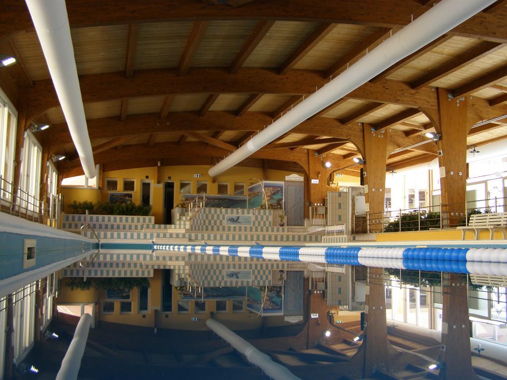 Le Nereidi Hotel & Residence Con Piscina-Tennis-Fitness-Parcheggio Coperto-Sala Conferenze Ла Мадалена Екстериор снимка